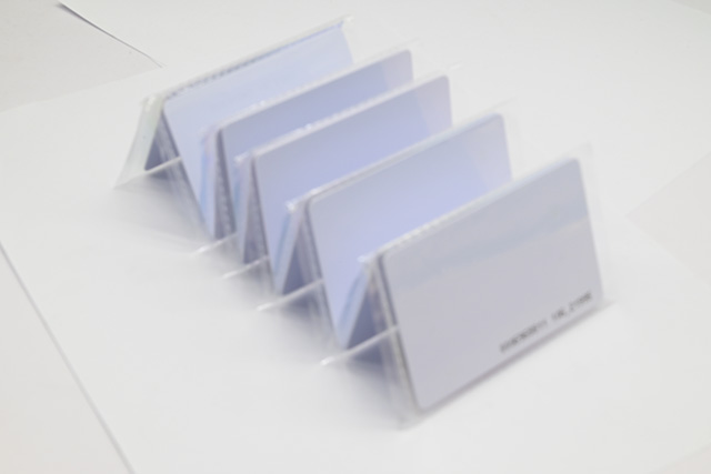 卡立方告訴您：什么是超高頻物流電子標(biāo)簽？