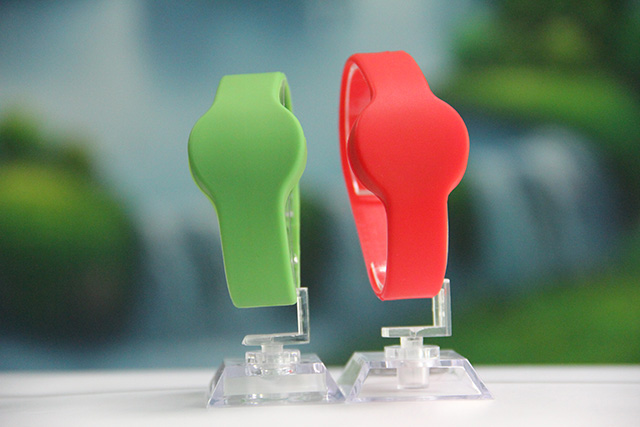 松緊腕帶磨牙棒定制特點 松緊腕帶磨牙棒定制特點