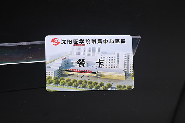 目前市場上哪款滴膠卡讀卡器使用起來比較方便？